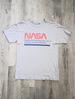 Buzz Aldrin NASA Men's Size M Gray Heather Graphic Tee, Short Sleeve T-Shirt